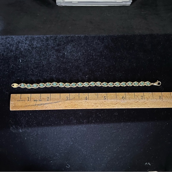 Women’s Avon Vintage Tennis Bracelet With Faux Jade Stones - Picture 2 of 3